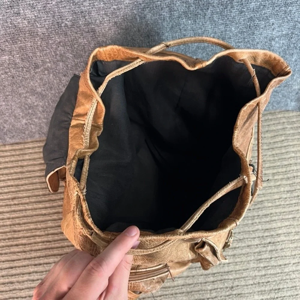 Vintage Tan Distressed Leather Backpack Rucksack Multi-Pocket Travel Bag
